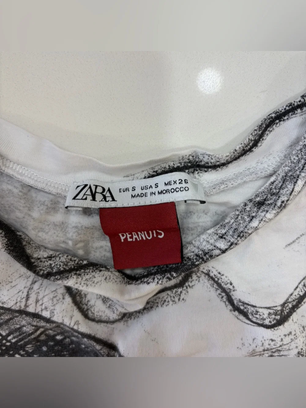 Zara White Tee with Black Snoopy Sketch - Picture 6 of 8